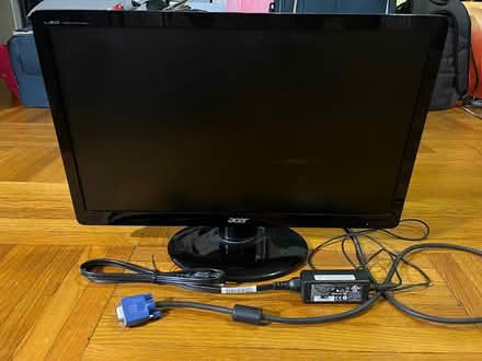 Photo of free Computer Monitor - 20in (Lefferts Gardens) #1