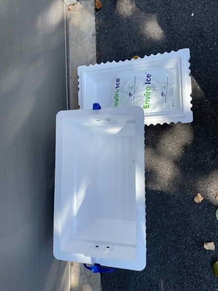 Photo of free Styrofoam Cooler and ice pack (North Reston) #2