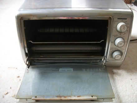 Photo of free toaster oven, no broil (60446) #2