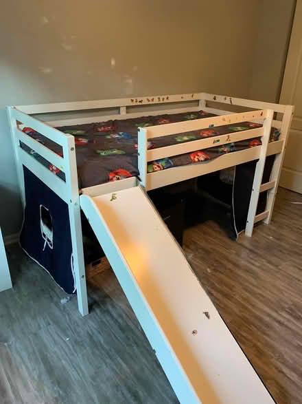Photo of free Kids loft bed (Hainesport) #1