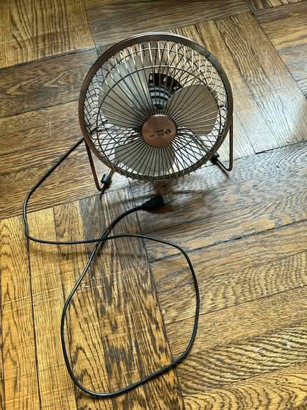 Photo of free Desktop USB Fan (UWS) #1