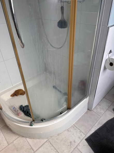 Photo of free Quadrant shower screen (Parkhead S11) #1
