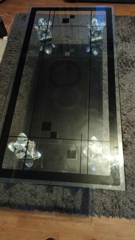 Photo of free Decorative table (Gorsehill stretford M32) #1