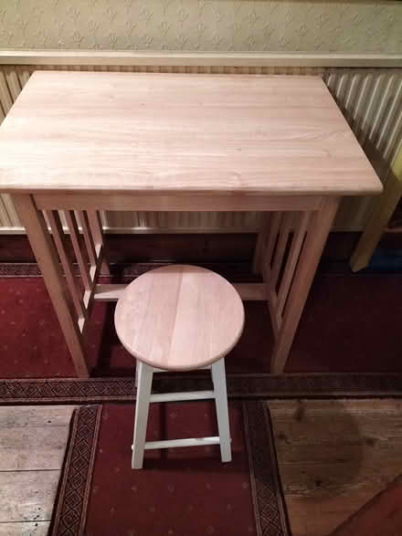 Photo of free Tall table and stool (Barnsley Town Centre S70) #3
