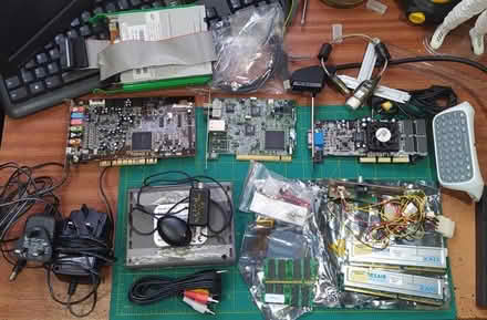 Photo of free Computer bits and bobs (Fishponds BS16) #1