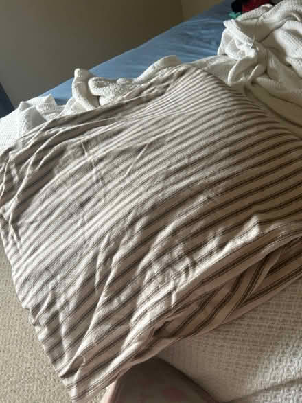 Photo of free LLBean Duvet Cover (22209) #1