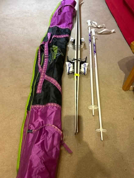 Photo of free Skis with bindings and boots (Penicuik EH26) #2