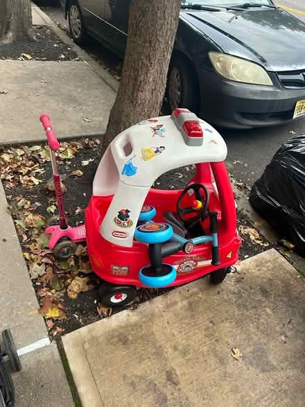 Photo of free Curb alert (Yonkers, New York) #1