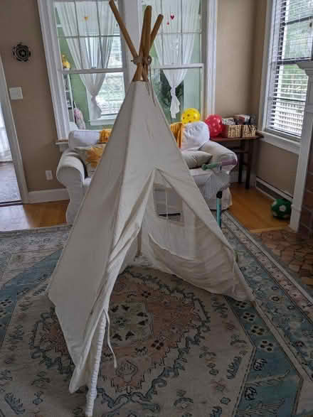 Photo of free Indoor kid tent (Crescent Heights) #1