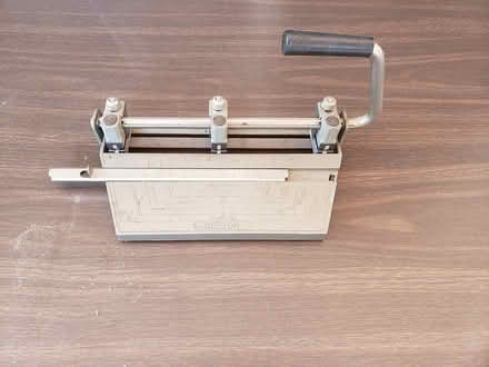 Photo of free Three hole paper punch (Palo Alto - Cal Ave area) #1