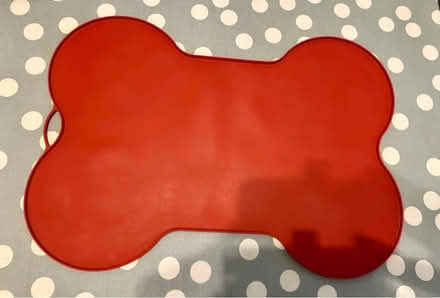 Photo of free Rubber floor mat for dog bowls (Bishop’s Stortford) #1