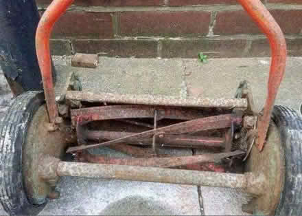 Photo of free Qualcast push lawnmower (Stanley Gate L39) #1