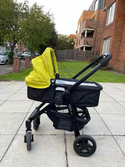 Photo of free Graco Evo Travel System - Yellow (Woodside Park N12) #3