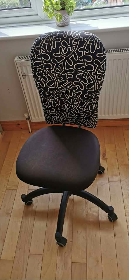 Photo of free Desk chair (Southgate N14) #1