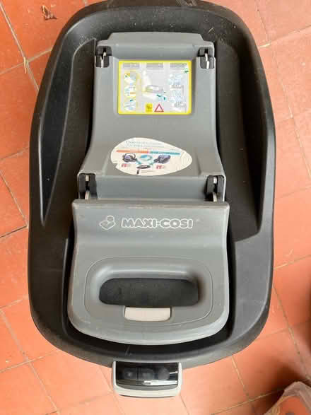 Photo of free Isofix base for maxicosi cat seat (Tring HP23) #1