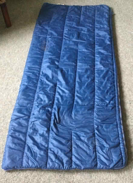 Photo of free Sleeping bag (South Croydon CR2) #1