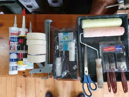 Photo of free Box od decorating sundries (Kidlington OX5) #1