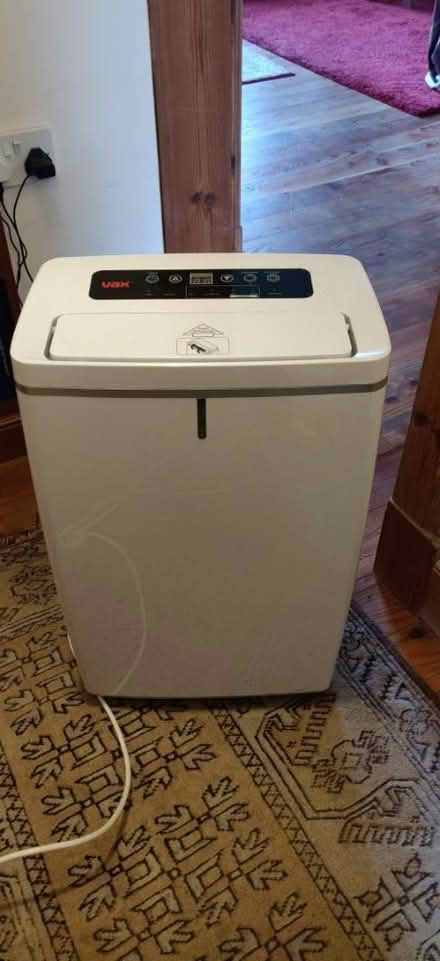 Photo of free Temperamental Dehumidifier (Newhaven EH6) #2