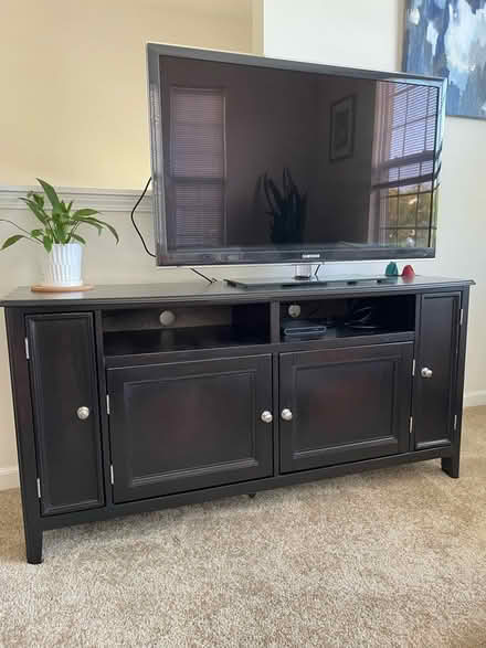 Photo of free TV Stand (Geneva (Mill Creek North)) #1