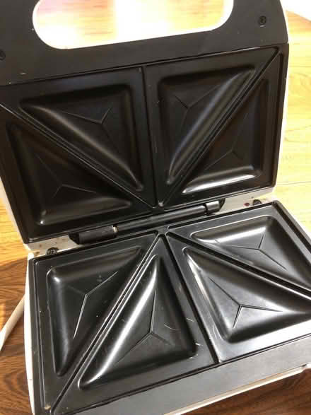 Photo of free Sandwich maker (IP8) #2