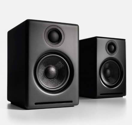 Photo of Speakers (Newport Pagnell MK16) #1