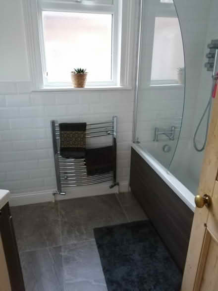 Photo of free Bath (Streatham Hill) #1
