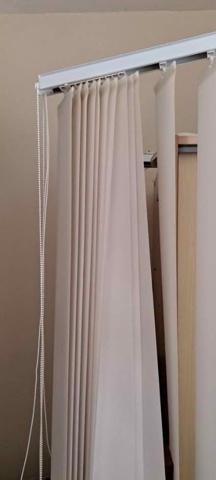 Photo of free Vertical Blinds (Hanging Langford, SP3) #1