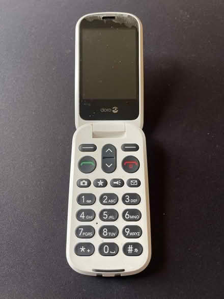 Photo of free Doro 6050 ‘Seniors’ Flip Phone (Gerrards Cross SL9) #2