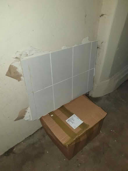 Photo of free Bath, shower, sink and tiles (Saint Leonards TN38) #2