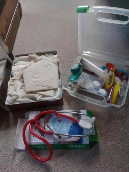 Photo of free Play doctors set (Stoughton GU2) #1