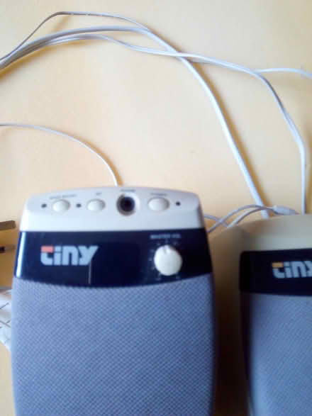 Photo of free PC Speakers (Blacon CH1) #2