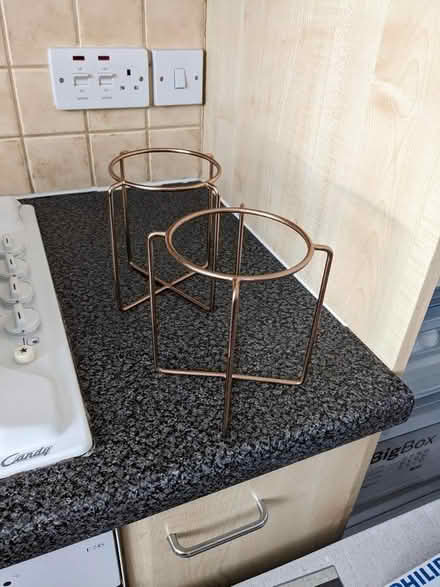 Photo of free 2 copper plant pot stands (Haghill G31) #1