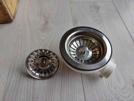 Photo of free Plug hole fitting plus spare plug (Carbis Bay) #2
