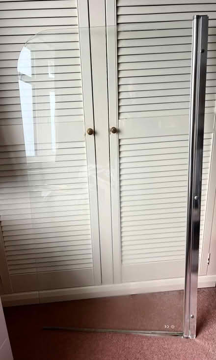 Photo of free Glass bath side shower screen (Eastbourne BN20) #1