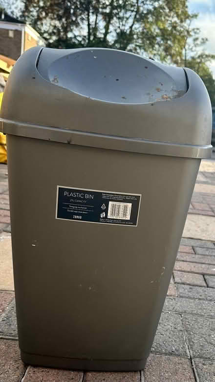 Photo of free Bin (Bromley BR2) #1