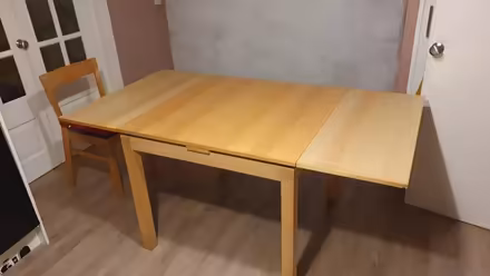 Photo of free Extendable table (Glossop SK13) #2