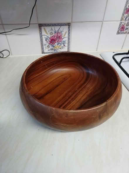 Photo of free Wooden salad bowl (Theale RG7) #1