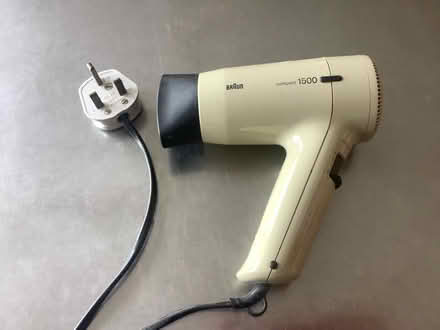 Photo of free Braun 3 Speed Hairdryer (Potten End HP4) #2