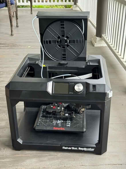 Photo of free makerbot replicator 3D printer (near downtown naperville) #1