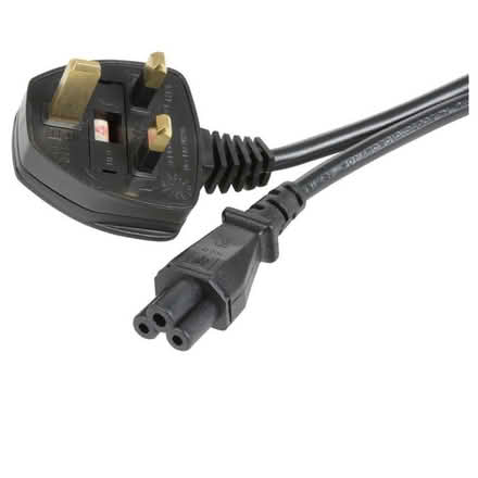 Photo of Clover Leaf mains lead (Braunston) #1