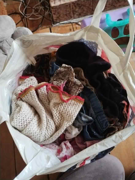 Photo of free Bag of girls clothes around age 4 (Croydon) #1
