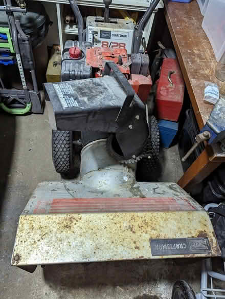 Photo of free Craftsman Snowblower 28"/8hp (Nepean, Tanglewood) #2