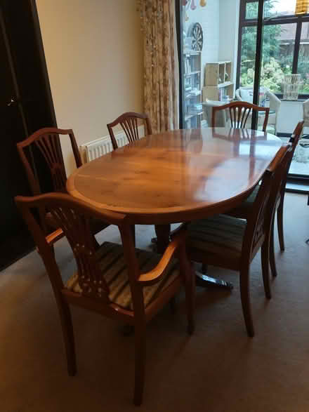 Photo of free Dining table & 6 chairs (OX11 Didcot) #1