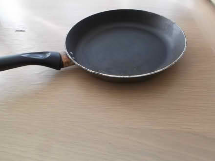 Photo of free Non stick fry pan (Hawley GU17) #1