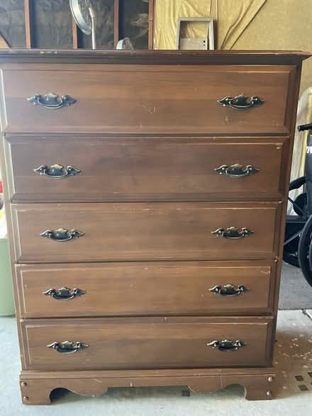 Photo of free 5 drawer dresser (Santa Clara, near Levi Stadium) #1