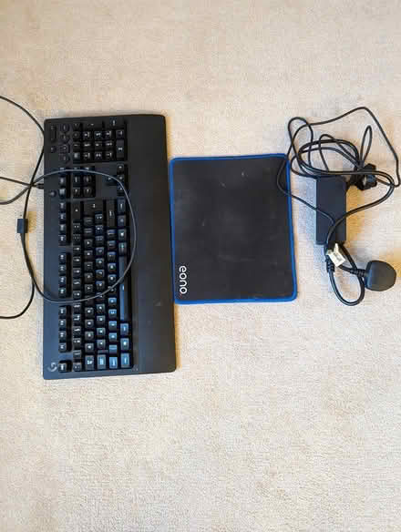 Photo of free Computer keyboard and extras (Oxford OX2) #1