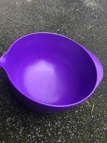 Photo of free Plastic mixing bowl (Norton) #2