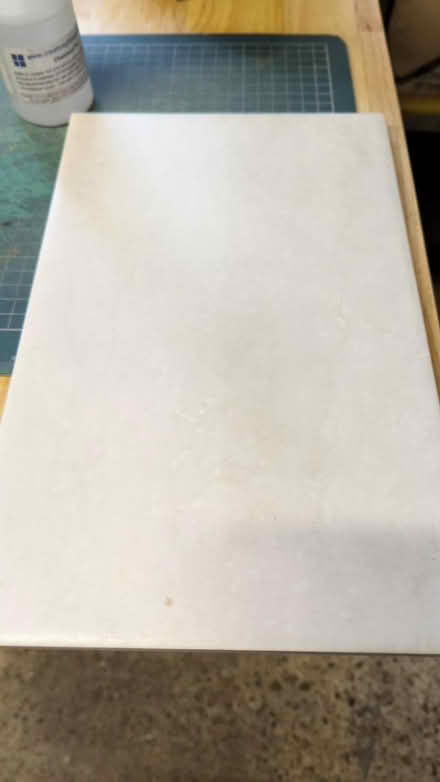 Photo of free 200*315 textured floor/wall tiles (Blackboys TN22) #1