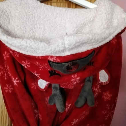 Photo of free red reindeer xmas dressing gown (Marton Bank FY3) #3