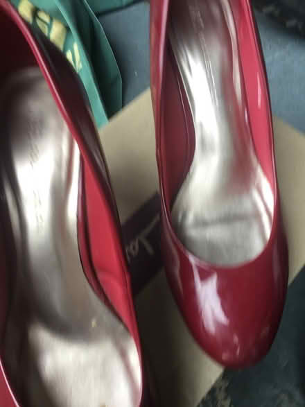 Photo of free Shoes size 6 (Norton) #4